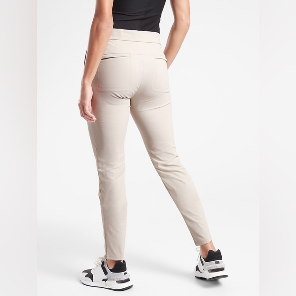 🩷ATHLETA WANDER STASH SKINNY PANT BEIGE TAN NEUTRAL COLOR SIZE 10 TRENDING - Picture 3 of 10